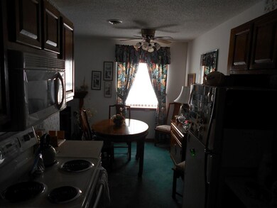 905 Cambridge Manor Dr, Schenectady, NY 12302 - photo 5