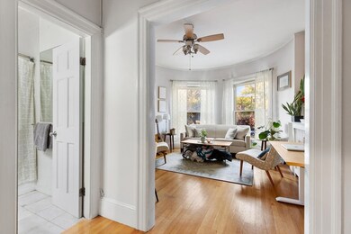 386 Commonwealth Ave unit 21, Boston, MA 02215 - photo 3