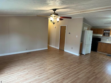 5232 E Broadway Rd unit LOT 151, Mount Pleasant, MI 48858 - photo 5