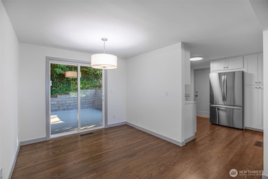 4602 SW Cloverdale St, Seattle, WA 98136 - photo 3