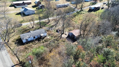 104 Druid Hill Rd, Tellico Plains, TN 37385 - photo 4