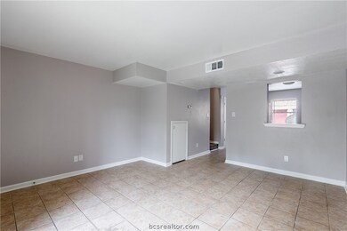 206 Lincoln Ave unit C, College Station, TX 77840 - photo 3