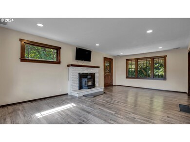 14643 S Graves Rd, Mulino, OR 97042 - photo 4