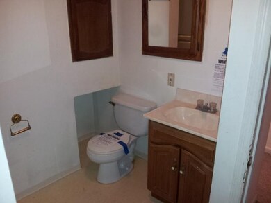 1821 Sheridan St, Madison, WI 53704 - photo 7