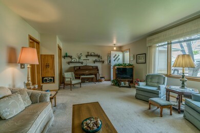 444EInterstateAve_0002