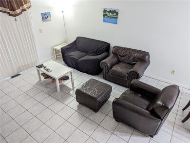 128 Prudence Ave unit 5, Providence, RI 02909 - photo 5