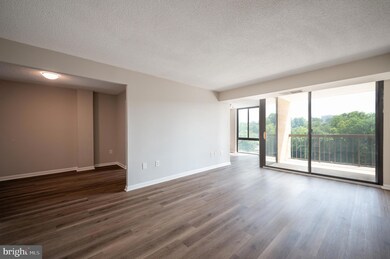 The Brittany unit 420, Arlington, VA 22204 - photo 2
