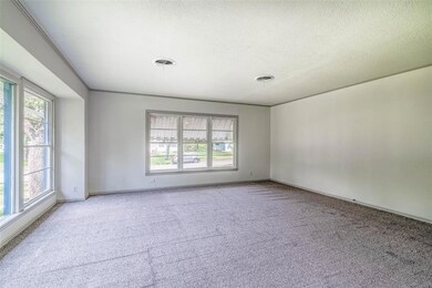 1231 W Hull St, Denison, TX 75020 - photo 5