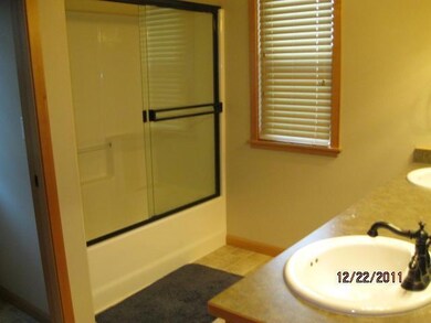 2167 Lissy Way, Grants Pass, OR 97526 - photo 5