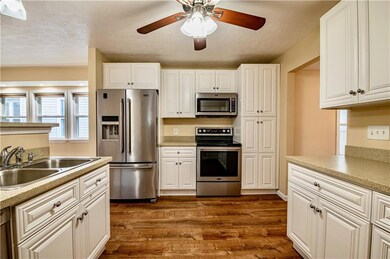 82 S 9th Ave, Beech Grove, IN 46107 - photo 3