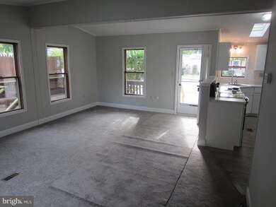 291 W 8th St, Red Hill, PA 18076 - photo 3