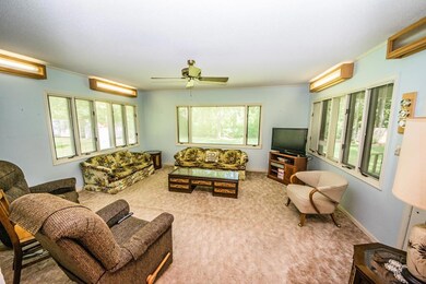 Sunroom/Family Room