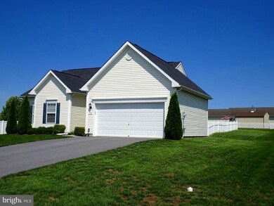 779 Bristol Dr, Greencastle, PA 17225 - photo 2