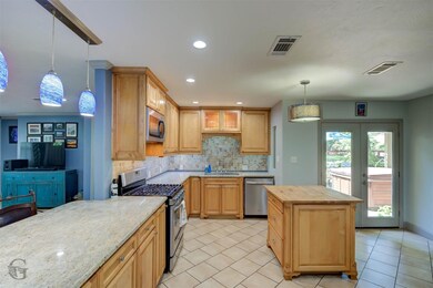 319 Larkin St, Benton, LA 71006 - photo 5