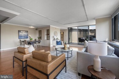 Carriage House unit 904, Washington, DC 20037 - photo 4