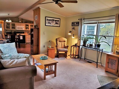 89 Zachary Dr, Hooksett, NH 03106 - photo 6