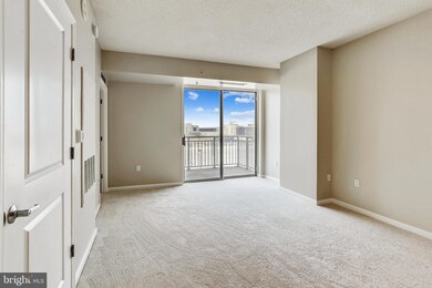 The Crescent unit 1106, Silver Spring, MD 20910 - photo 2