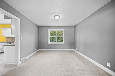 8-web-or-mls-2751 Cleveland Dr-5