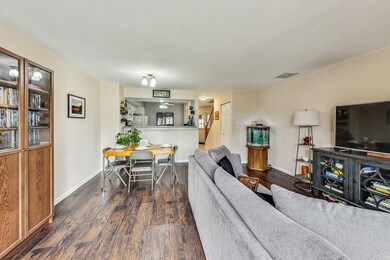 1783 Grove Ave unit 79B178, Schaumburg, IL 60193 - photo 7