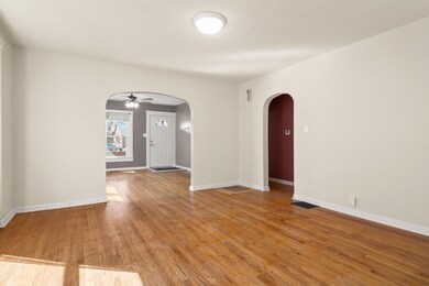 FORMAL DINING - WITH CURVED DOORWAYS