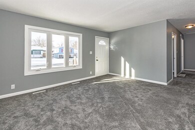 905 S 8th St, Marion, IA 52302 - photo 3