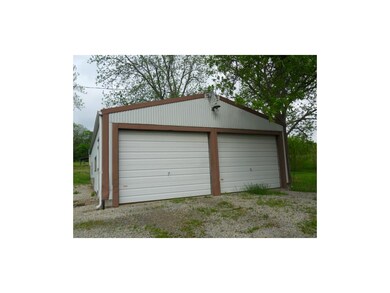 king citybldg/ detached garage