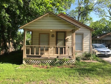 3921 Melbourne St, Houston, TX 77026 - photo 2