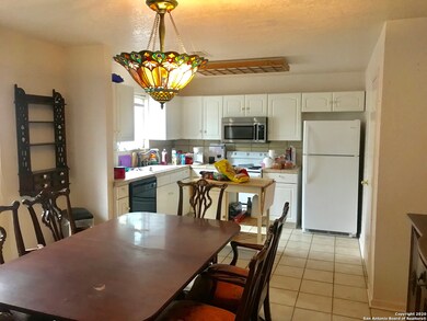 22203 Cielo Vista unit 3, San Antonio, TX 78255 - photo 5