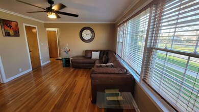 1400 Gardner Rd, Westchester, IL 60154 - photo 3