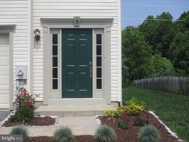 9 Shane Cir, Bear, DE 19701 - photo 2