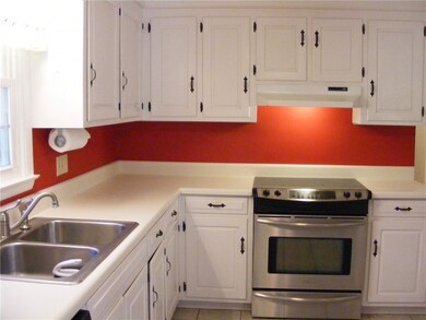 428 Holloway St, Walhalla, SC 29691 - photo 6