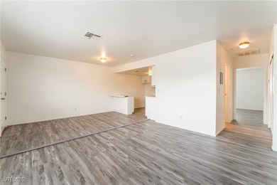 4721 Cessna Ave unit 4, Las Vegas, NV 89115 - photo 4