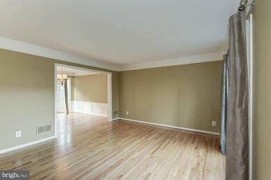 16934 Cass Brook Ln, Woodbridge, VA 22191 - photo 4