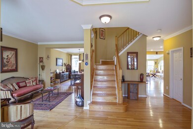 5367 Dunteachin Dr, Ellicott City, MD 21043 - photo 2