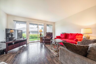 815 Pine St unit 11, Rogue River, OR 97537 - photo 2