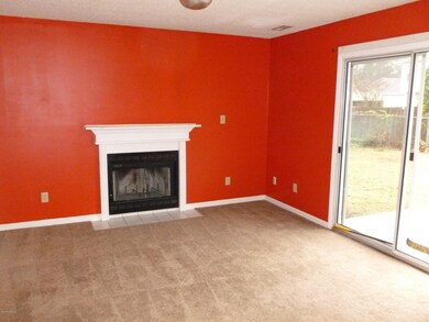 118 Settlers Cir, Jacksonville, NC 28546 - photo 6