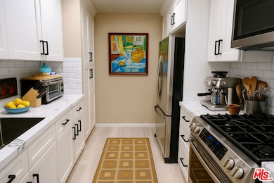 3284 Barham Blvd unit 301, Los Angeles, CA 90068 - photo 6