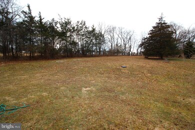 2004 Longview Ct, Pennsburg, PA 18073 - photo 3