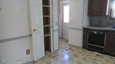 54 Flicker Ct, Blakeslee, PA 18610 - photo 3