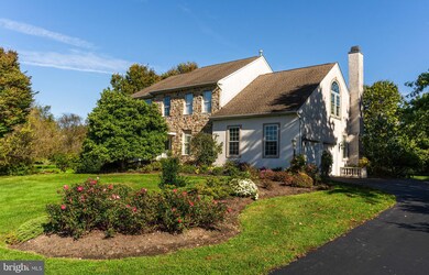 61 Paddock Cir, Spring City, PA 19475 - photo 3