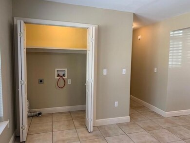 4877 Montegut Dr, New Orleans, LA 70126 - photo 4