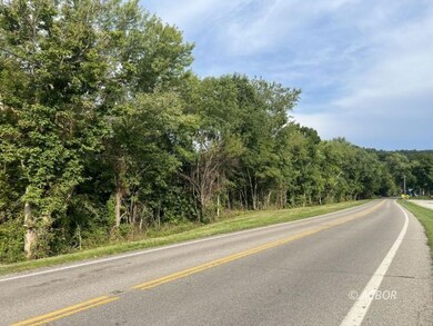 Road frontage SR 13