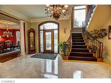 Foyer - From the moment you walk into the home, yo