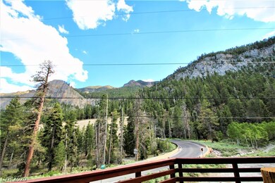 Eye-popping mountain views available from the deck