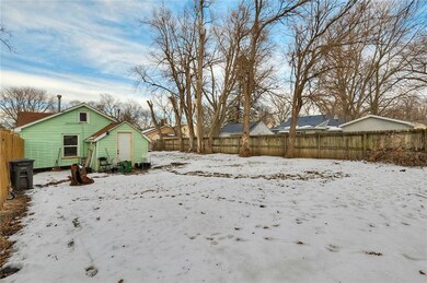 3941 42nd St, Des Moines, IA 50310 - photo 4