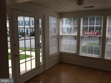 3560 Sherbrooke Cir unit 104, Woodbridge, VA 22192 - photo 3