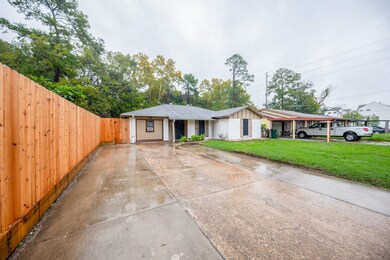 1210 W Donovan St, Houston, TX 77091 - photo 2
