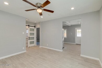 2102 E Yale St, Phoenix, AZ 85006 - photo 4