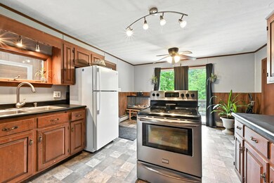 Eat In Kitchen