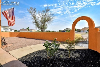 313 S Montecito Dr, Pueblo, CO 81007 - photo 3